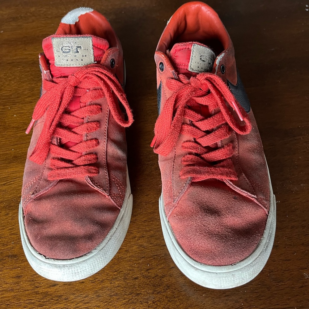 Preowned Nike Suede Zoom GT Sneakers